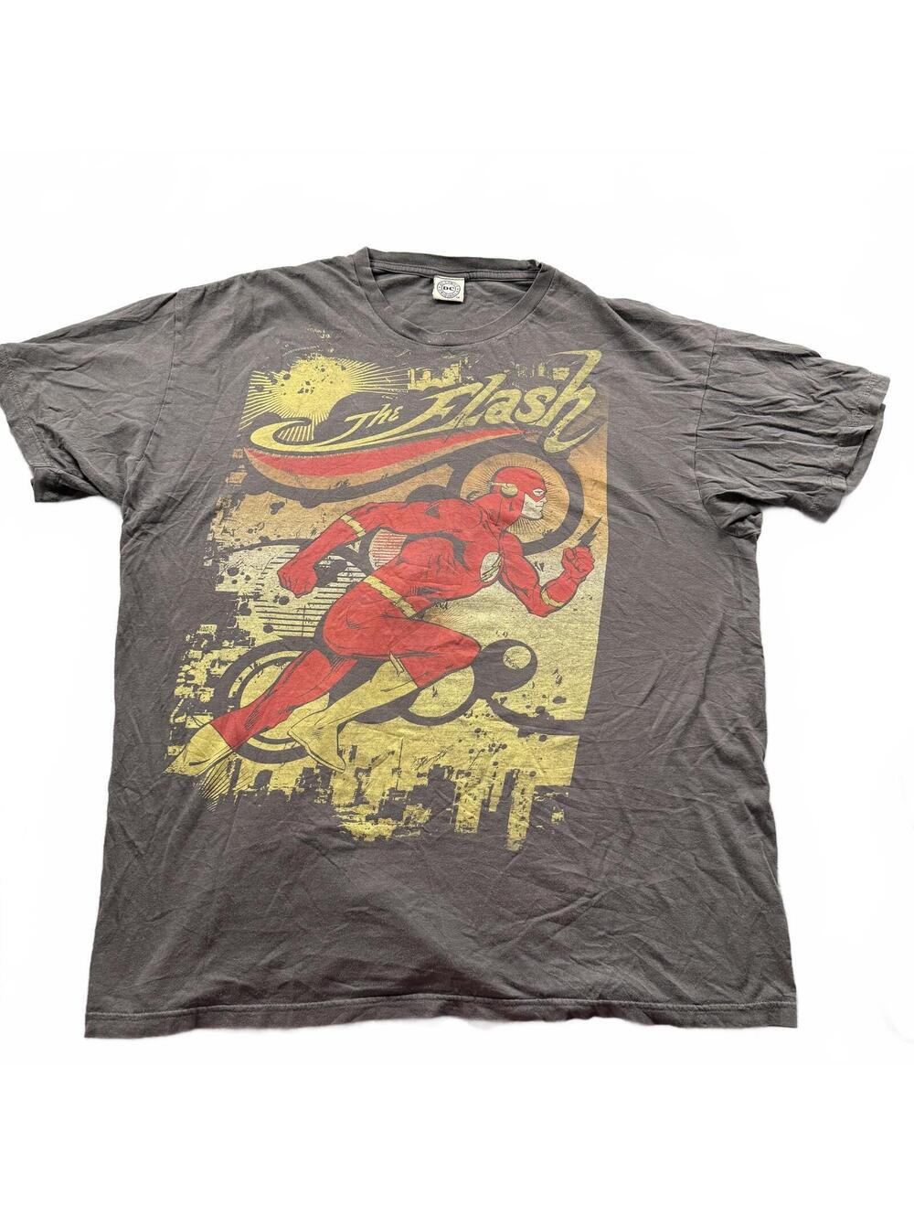 DC Comics Originals The Flash Retro Graphic Tee — Size L